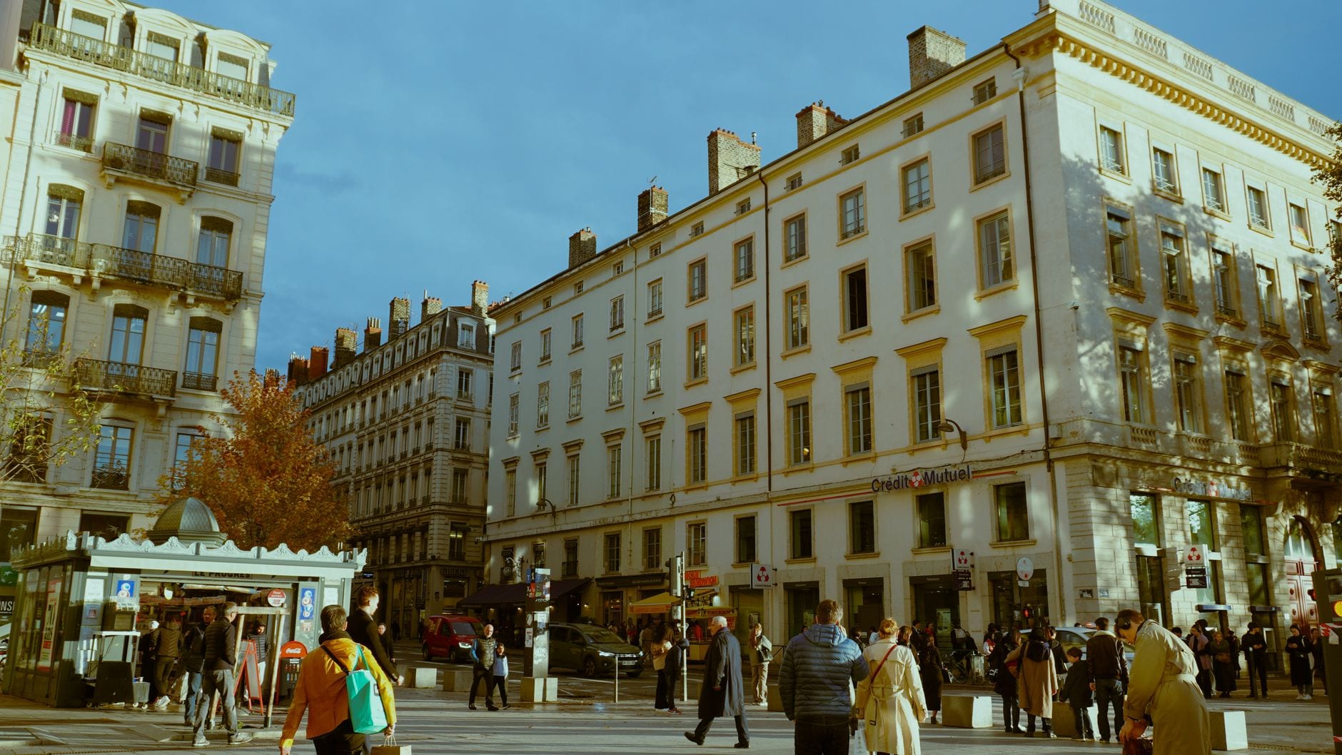 Agen centre-ville place de la République